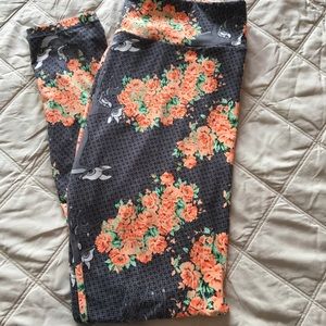 LuLaRoe Bambi Floral Leggings ****RARE****